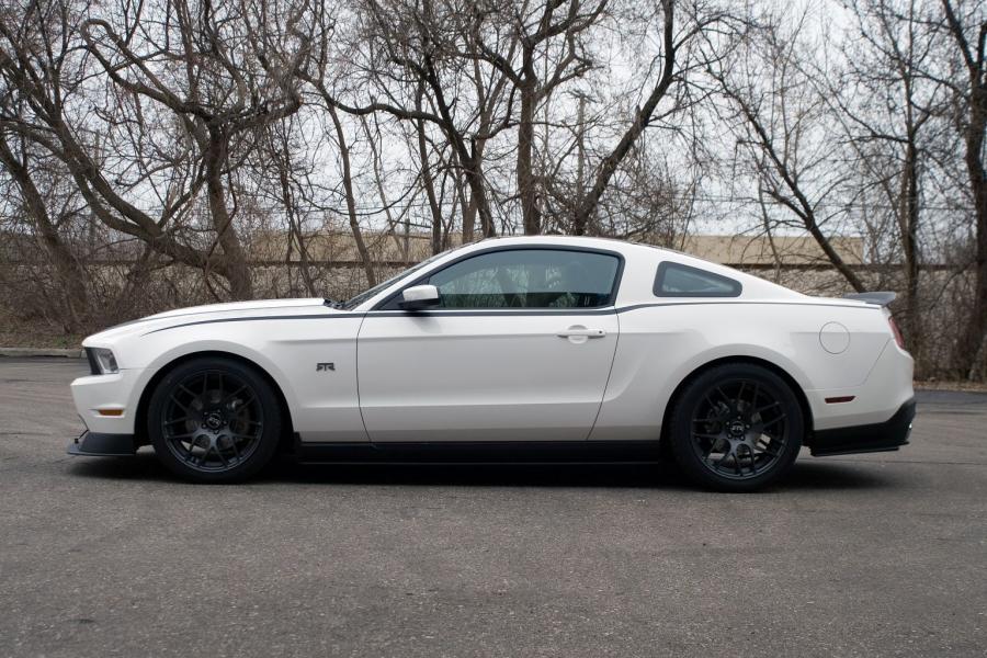  Ford Mustang RTR Package 2010 года  (фото 49 из 65)